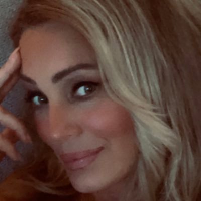 Greta4Roses's profile picture. 