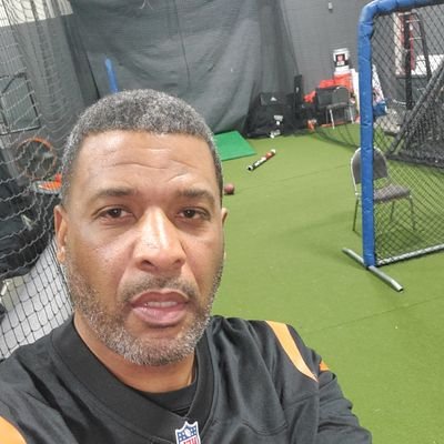 Former Professional MILB Player/Coach, MILB hitting coach and lover of all sports. For Professional Hitting and Fielding lessons. Dm for availability.