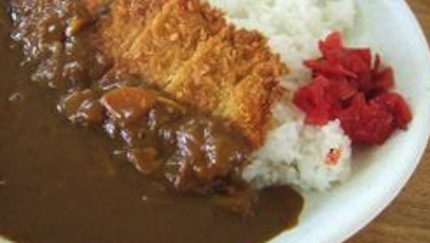 アメ村で頑張っている息子世代の人たちに、おかん手作りカレーを食べて頑張ってもらいたい。（コンビニやファーストフードも良いですが、小さな頃からお家でなじんでいるカレーライスを食べてもらって、田舎から出てきているお兄ちゃんお姉ちゃんに、おかんを思い出しながら一食を穏やかに食べる時間を持って欲しい。そういう私も田舎者です。