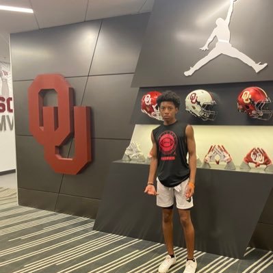 C/O 2025🎓 CB @sooner7v7 BP:215🏋🏽‍♂️Squat : 275