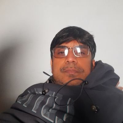 Desh me 60sal ke Bhrashtchar awng samwanti pratha ke virodh Me virodh jatane ke Liye ek choikidar ki trah sajag hu eshi liye desh ki bhagidari me Choikidar hu