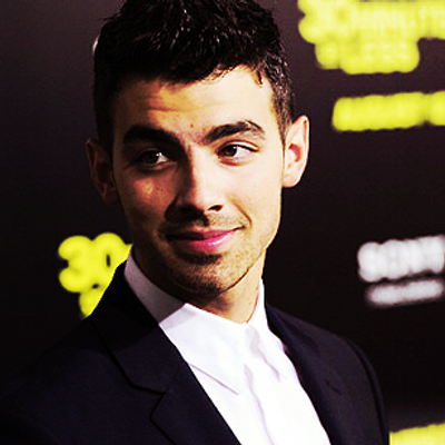 Joe Jonas (@iTeamJosephJ) | Twitter