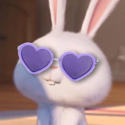 Ari94676367's profile picture. 