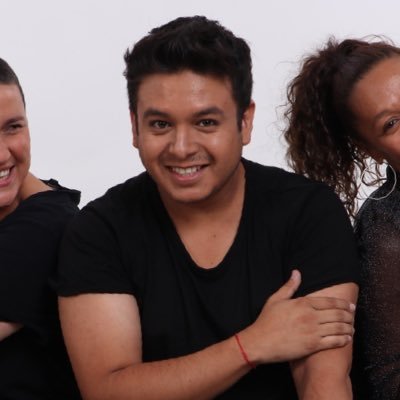 Fonoaudiólogo y Vocal Coach Especialista en Vocología de la Unv. de Iowa-USA.