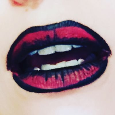 bi_schoen's profile picture. unverhofft & unwillkürlich.