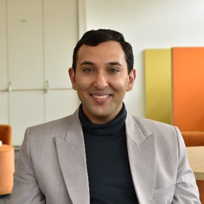 I’m an education coach (Athena Education) and startup co-founder (Florence Capital) devoted to building creative organizations that impact and uplift.