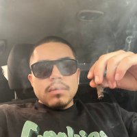 R (@_cantgetenough) 's Twitter Profile