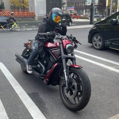 こっちはPC、ゲームメインかな バイクはinstagrmにてiks_vrscdxで活動中