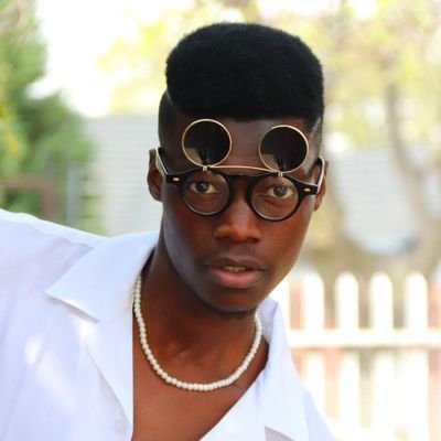 TshepoOmegaRon_'s profile picture. ...Poet, Actor, Model, Writer, Musician, Student, Influencer, Entrepreneur, Voice-over Artist, Brand Ambassador... 

🖤💜