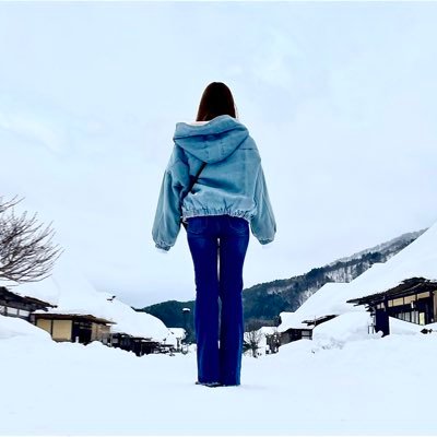 pOzOsmf4y2o3uNp's profile picture. 