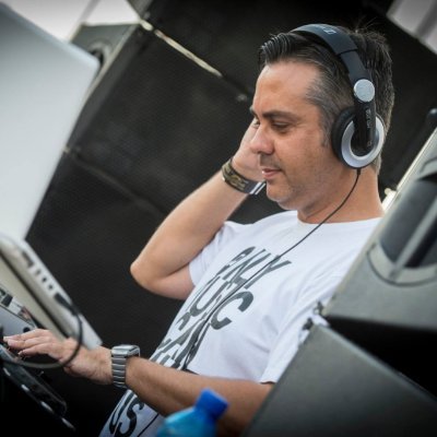 Techno | Tech-House | House | EDM | Trance
Melodic House & Techno | Progressive House
Rvoorn Project Music. 
Booking: rvoornprojectmusic@gmail.com