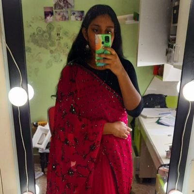 anups_raj's profile picture. I'm a blend of 2 emotions.
Yellow and orange.