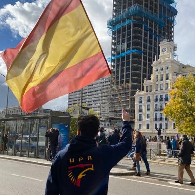 Derecho UCLM | Libertad, soberanía.  En @voxjovenes @Vox_Toledo | 🇪🇸