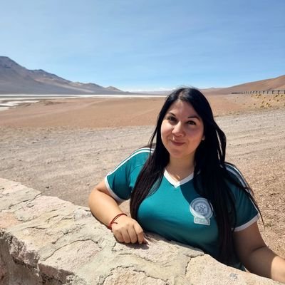 Socia de la Corporación Club de Deportes Santiago Wanderers. Lo que damos al club jamás podrá compararse con las alegrías que el club nos da a nosotros🇳🇬
