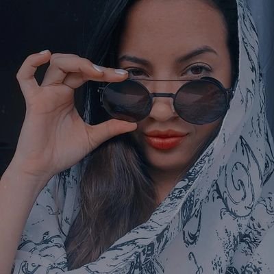 ERA comentarista de tweets alheios, Trends, Hashtags e BBB!!
Hoje só PUTA DE RAIVA com Bolsonaro.
✊🏿🌹🇧🇷 😷 #TurmaBoa