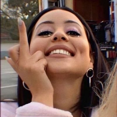 Silêncio, to comentando o bbb.
Sou hipócrita e mudo de opinião todo dia.