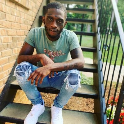 #GuapgangWSL 🐍 RipAndFreeTheGuys. If you ain’t wit me you against me or in my way . Follow me on IG @46stmarlo_