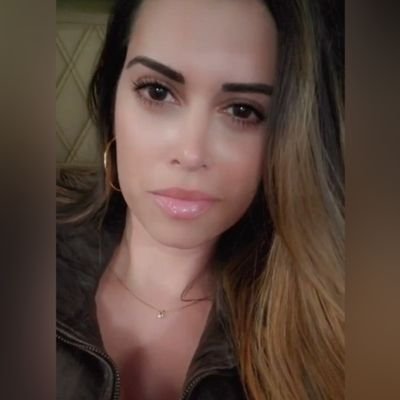 gissyperez's profile picture. Healthcare🩺😷💉
Data, Dev, & Tech👩‍💻⌨🖥
Florida girl 🦩 💃
Strong mind 💪🧠 
Kind heart 💛