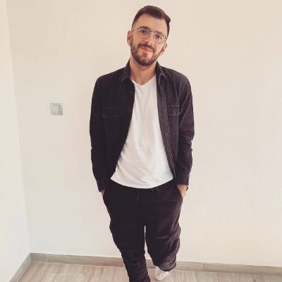 Sstrider3's profile picture. I'm man of wealth and taste :)