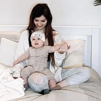 krystalsmiths's profile picture. crunchy mom 🌴
22 years old 😊
vegan/gluten free 🌊
christian ✝️