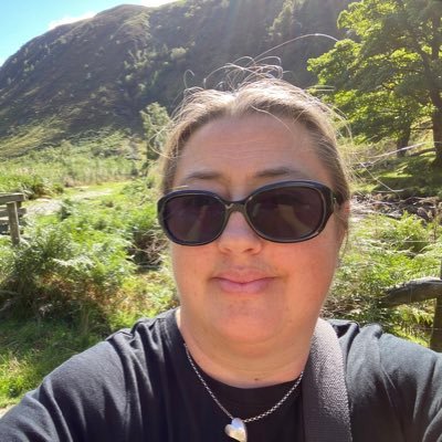 Radiology , ♥️ 🫁, Loves yoga 🧘♀️ dogs 🐕 , books 📚 trivia, Netflix, people. Hopes for peace, equality and proper government!