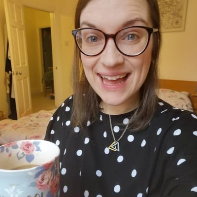 MFL teacher, dabbling in teaching history. Here for pedagogy, T&L, geeky chat and motivation. Lover of coffee, reading, food and being a mama.