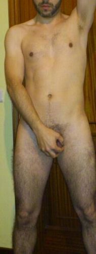 Gay gallego al que le encanta el erotismo y el buen sexo amante de los buenos rabos y del vicio sigueme y te sigo
