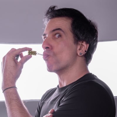 Romucino's profile picture. En rehabilitación de una sobredosis de humanidad...