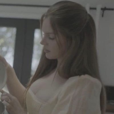 Cuenta dedicada a lana del rey para hacer stream, dinámicas u otras cosas