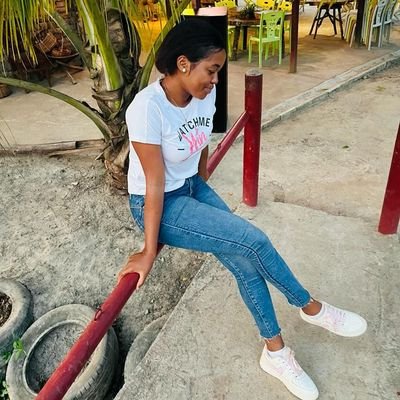 Young girl✌️ Engineering student, tutor, passionate about business but like minding my business🥲
Follow me😊