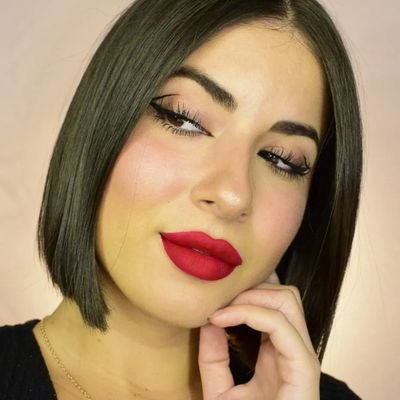 Lidia_Donald's profile picture. Tengo glándulas sudoríparas en el cerebro.