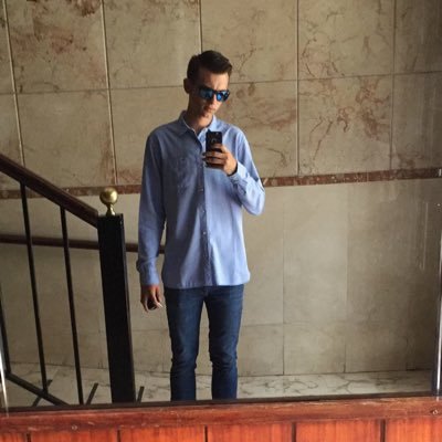 25. Currando. F1. CSGO.