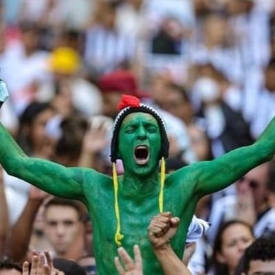🤝 @bhfotos | @metropole4 | seleção de craques @galobmg 2025
Do carnaval de Sabará para os braços da Massa. Amor máximo ao @atletico 🖤🐔