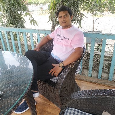 Oracle APEX Developer, interested lo learn so much about oracle.