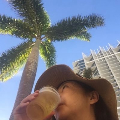 音楽と海、美味しいコーヒーがあれば最高✨
夫婦と娘とワンコ一匹がファミリー。