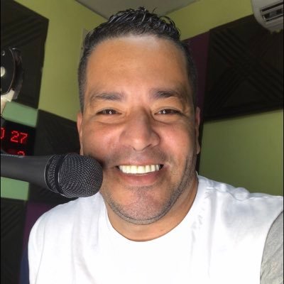 13 años en radio con la información del tránsito en Caracas! Ahora en la MUSI-KOLA REPORT por Red Musik 104.5 FM Caracas la Supertrendy