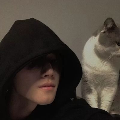 dingyouxi1's profile picture. Unknown designer and social activist An Independents of China Executive Director of the Open University of Europe Alumni Association in China