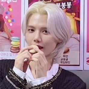 fg_gag_tg's profile picture. 마카롱 맛있냐?