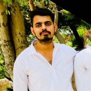 itsyogihr13's profile picture. 