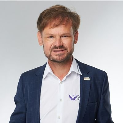 j_holzinger's profile picture. Obmann und Gründer des Vereins ChronischKrank Österreich, Autor, Keynote-Speaker im Sozial-und Gesundheitswesen & Berufsunfähigkeit/Pflege, Lektor