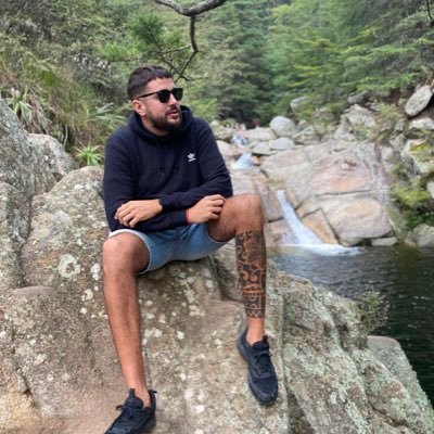 Locutor nacional, periodista deportivo y relator de fútbol!!!

la familia, mi felicidad!