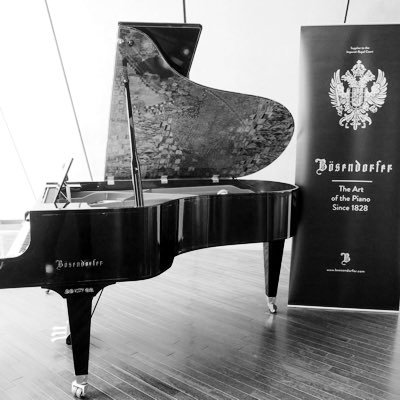 🎹大人から始めて8年目突入。弾きたい曲を先生に見てもらってます。ピアノや音楽好きな方と繋がりたいです。#昔ビオラ弾き#演奏会好き#合唱好き(たまに第九出ます)#ハノン部