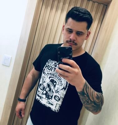 Trasforme o mundo a partir de você!
Maior tuittador do mundo + de 2 milhões de twetts.