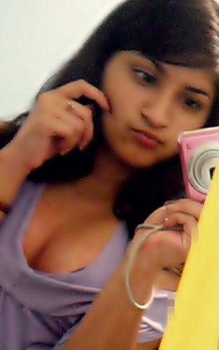 Jessica B. 14 aninhos , Namorando *-* , Taurina,, São Paulina, baixinha && muitto ciúmenttÁ..  
ㅤㅤㅤㅤㅤㅤㅤㅤ