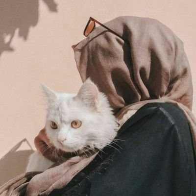 SidraMa44831376's profile picture. Student