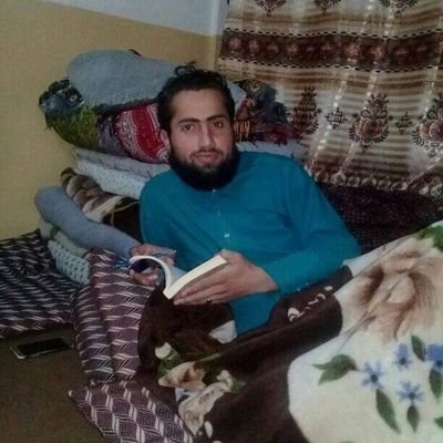 روح مې د وجود په دې توره خونه کښې تنګ شوی
غواړم چې د تل لپاره یې له دې دردمن ځای څخه ازاد کړم
#شهادت
#Fallow Back Me