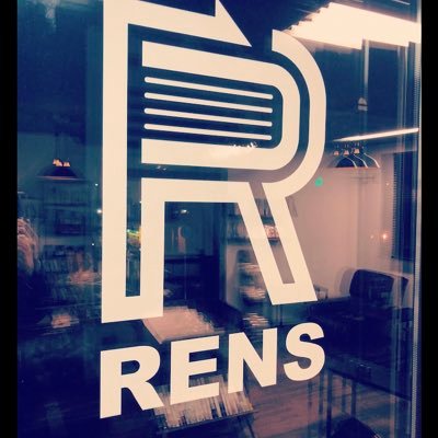 rens_cycle's profile picture. 大阪の箕面市で読書会を開催しています📗 オリジナルの読書関連グッズ販売中 https://t.co/klWUU85rx0