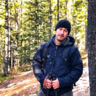 Photog Nerd/music lover/MMA fan/casual hiker/ tree hugger