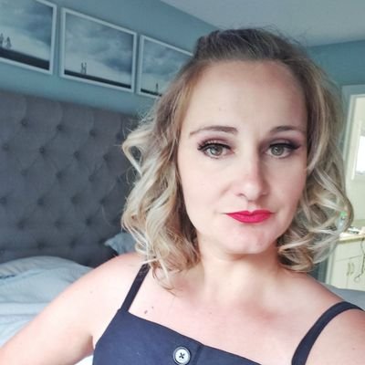 mrunions's profile picture. Real Estate Investor, Growing my Real Estate Portfolio 🇨🇦🏡📈