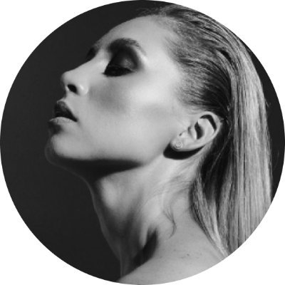 RugpulledAlice's profile picture. Former model converted to the crypto world